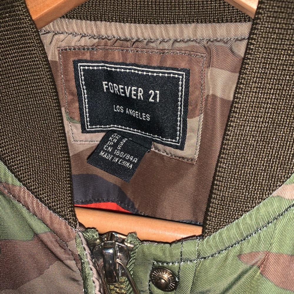 Bomber jacket - Picture 3 of 6